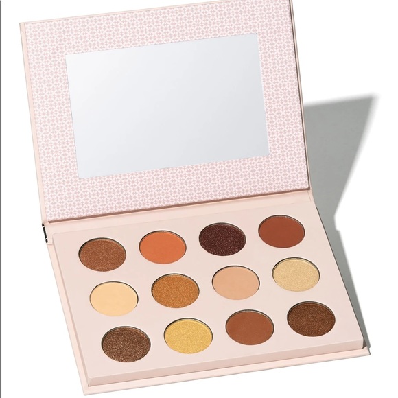 🛑 SOLD🛑 NWT BCBGeneration Feelin Fine Eyeshadow Palette - Picture 7 of 7